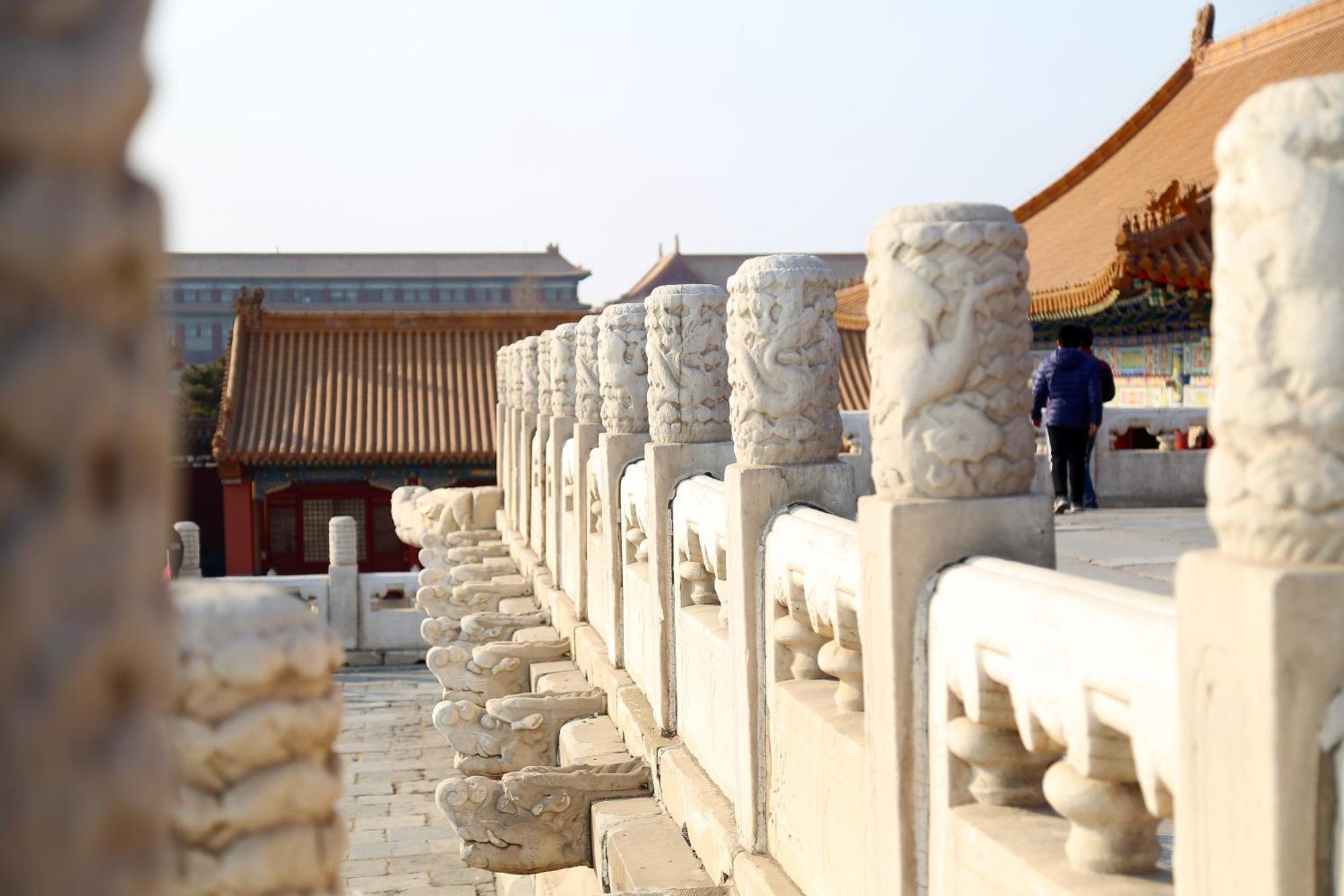 Happy Dragon City Center Alley Hotel Beijing Exterior photo